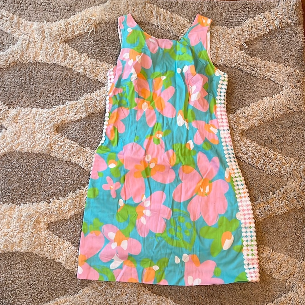Lilly Pulitzer Floral Shift- Size 8